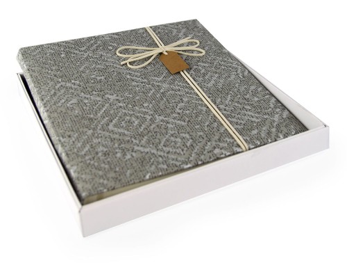 VICTORIA GREY (1).JPG